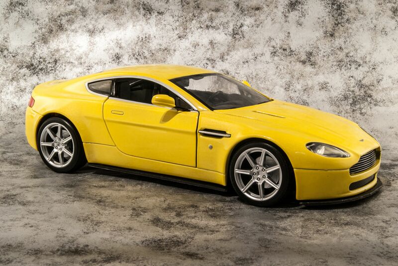 Aston Martin models Bild 3