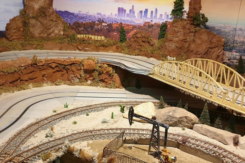 Vanishing Point Valley - 1:32 Slottrack Bild 9