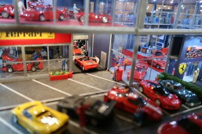 Ferrari Autohaus 1:87 Bild 13