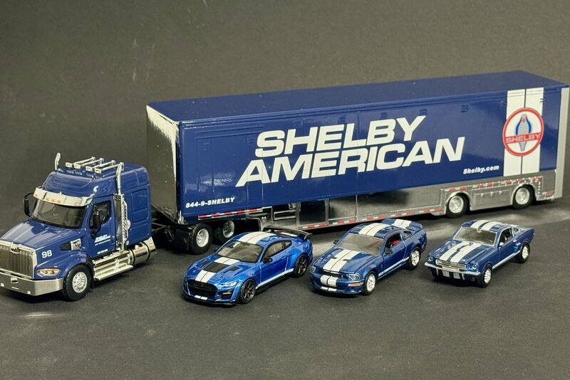 Mustang Präsentationen/Dioramen Bild 29