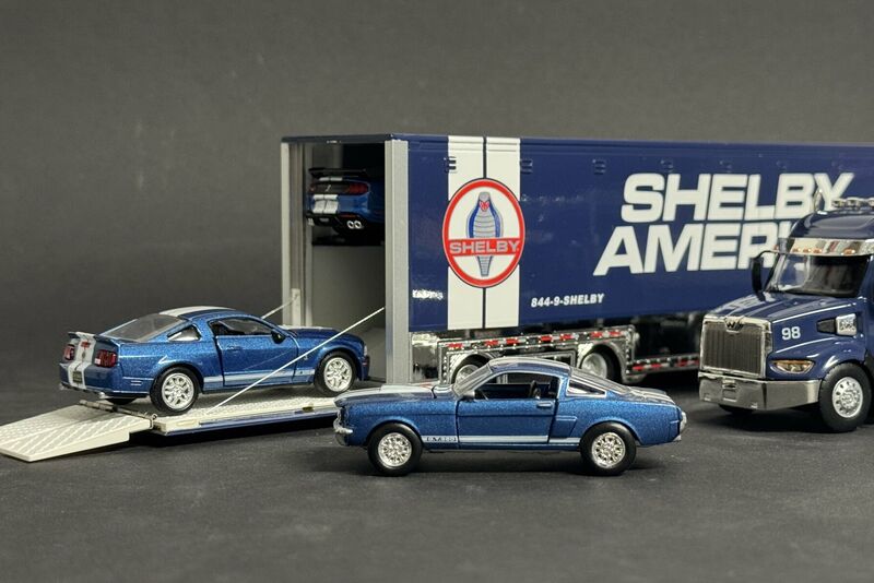 Mustang Präsentationen/Dioramen Bild 30