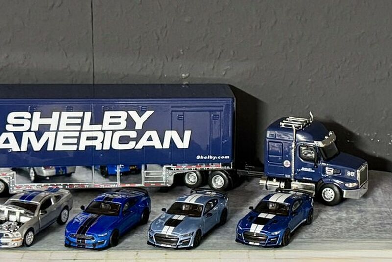 Mustang Präsentationen/Dioramen Bild 32